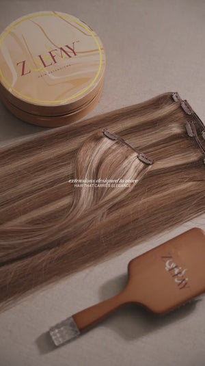 Classic Golden Brown With Beige Blonde Highlights